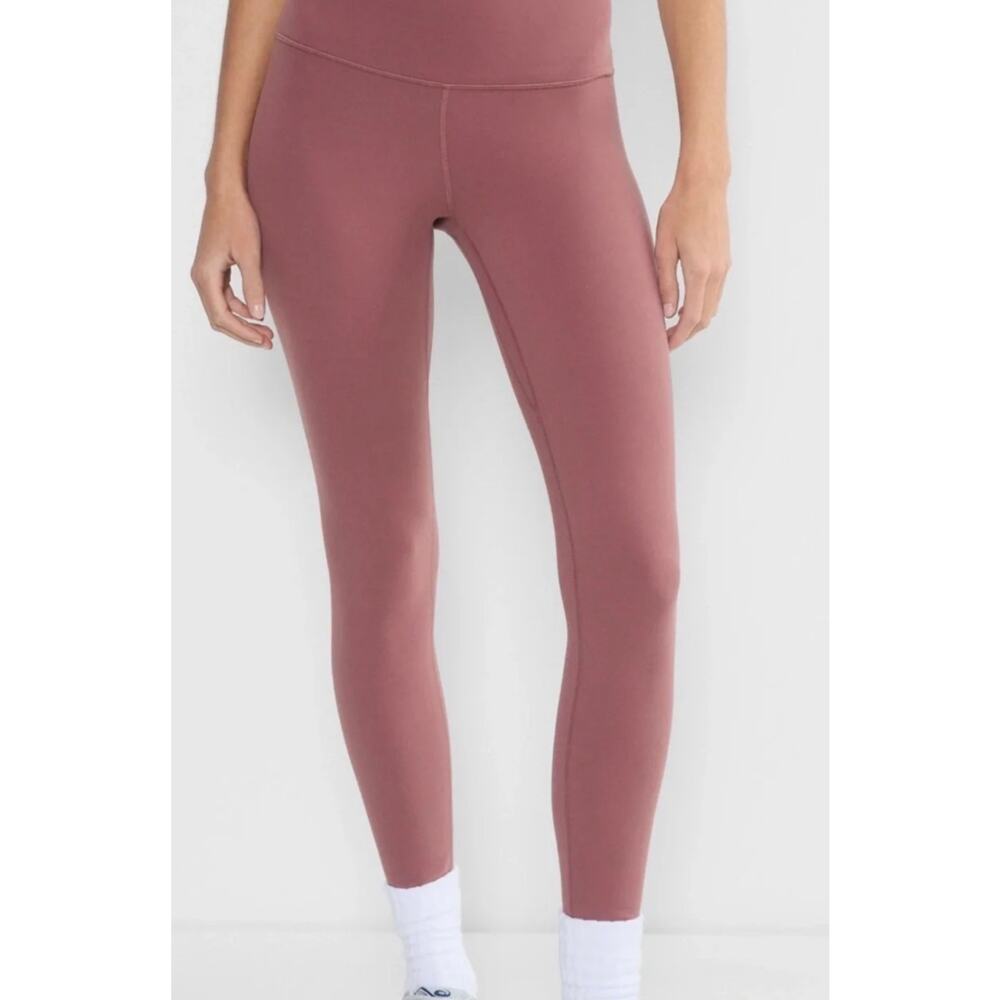 ARITZIA Golden hi-rise cheeky infinite butter leggings